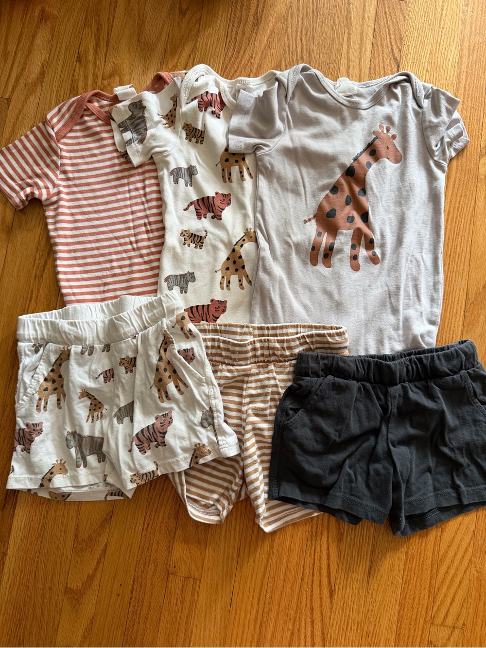H&M set size 3T